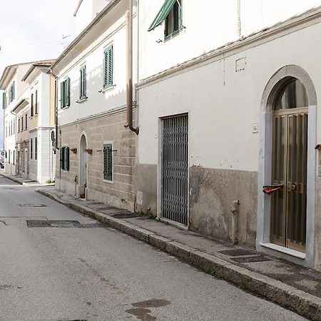 Apartamento La Casa Di Nonno Roberto By Rentbeat Livorno Exterior foto